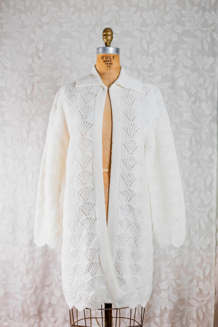 Vintage 80s White Knit Cardigan Long Scalloped Sweater Cottagecore Small Med